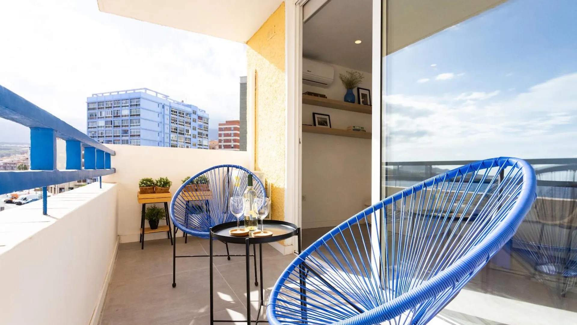 Home2Book Stylish Ocean & Marina View Apt, Terrace Канделария 0*,  Испания